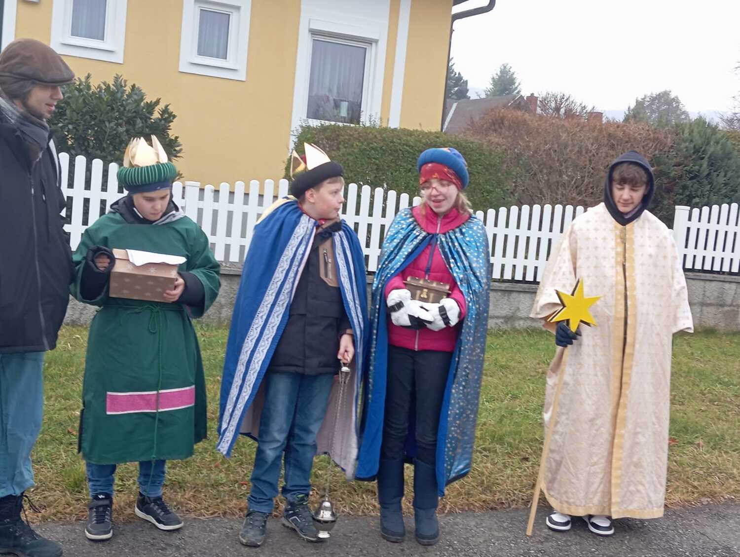 Sternsinger 2025 / Elisabeth Hanner Textstudium am Weg