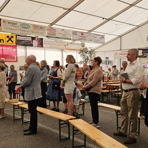Gottesdienst im Festzelt